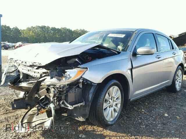 2013 CHRYSLER 200 - VIN: 1C3CCBAB1DN568982 - Фото 2