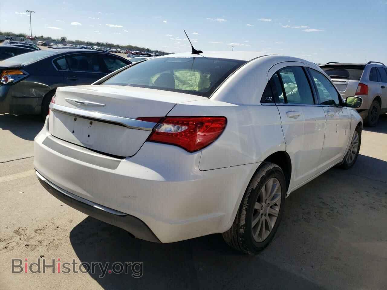 2012 CHRYSLER 200 - VIN: 1C3CCBBB9CN142664 - Фото 4