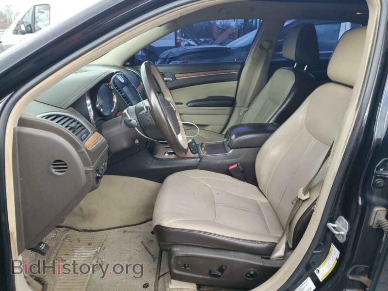 2012 Chrysler 300 (VIN 2C3CCACGXCH227770) — photo 7 of 12