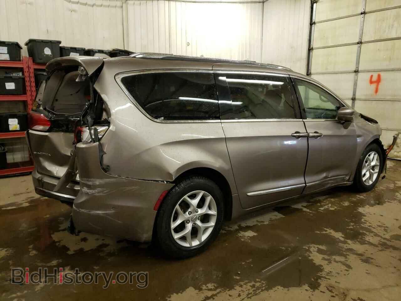 2017 CHRYSLER PACIFICA - VIN: 2C4RC1EG8HR627816 - Фото 3