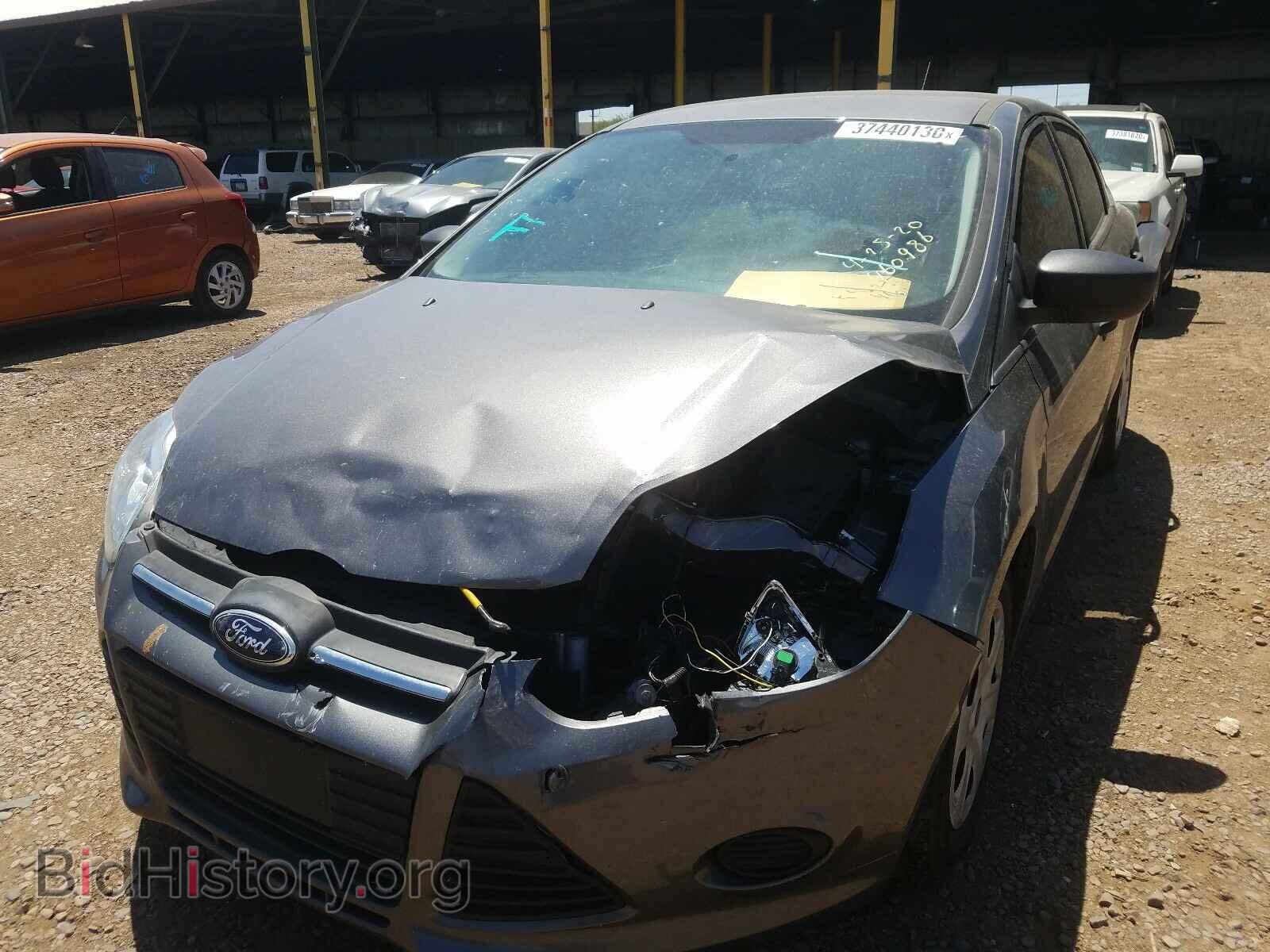 2014 FORD FOCUS - VIN: 1FADP3E27EL460986 - Фото 2