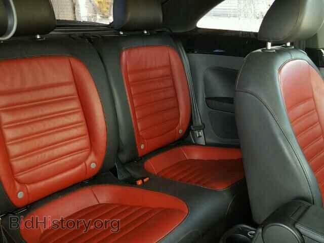 2012 VOLKSWAGEN BEETLE - VIN: 3VW467AT8CM649898 - Фото 6