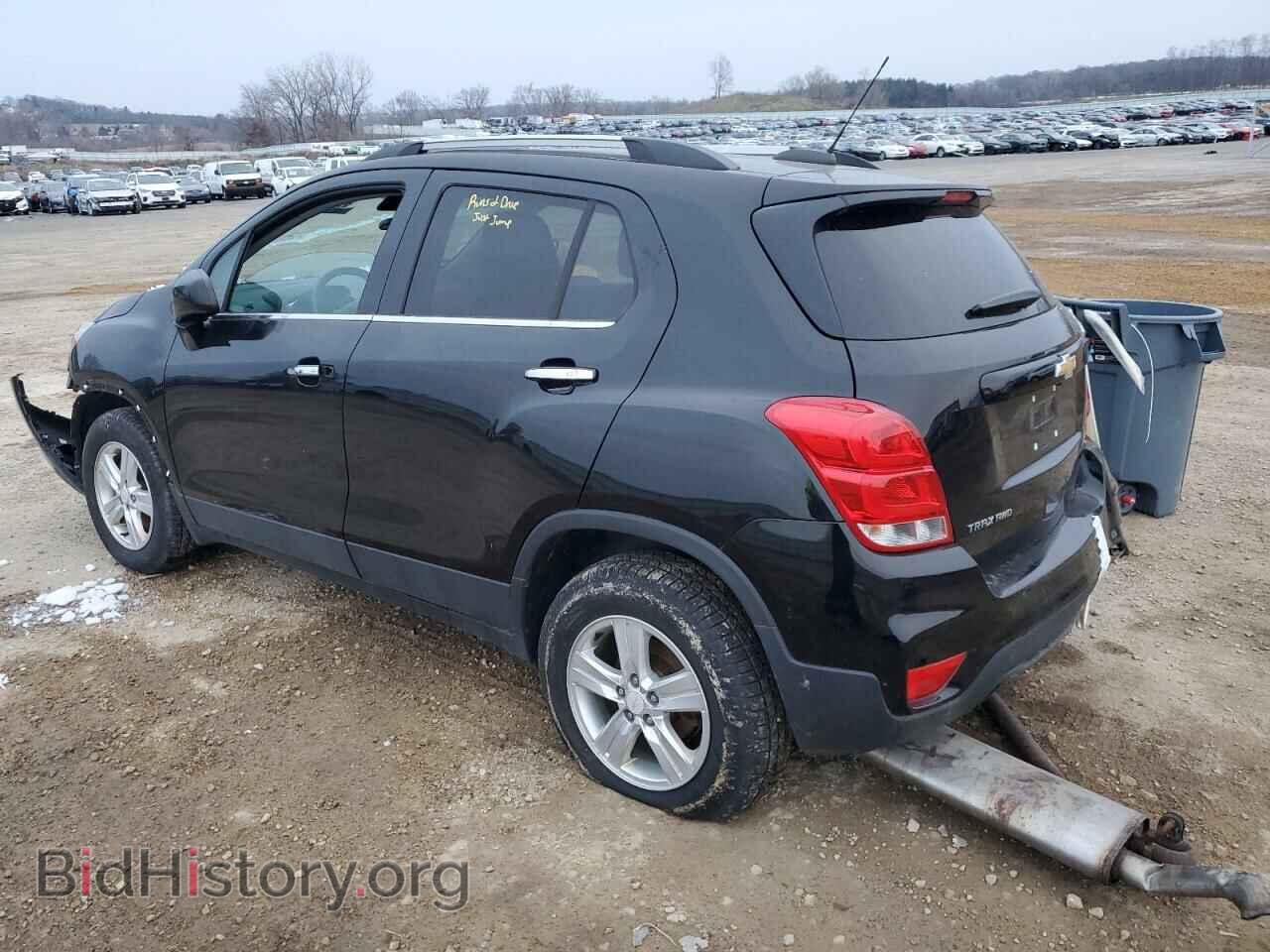 2017 CHEVROLET TRAX - VIN: 3GNCJPSBXHL242608 - Фото 2