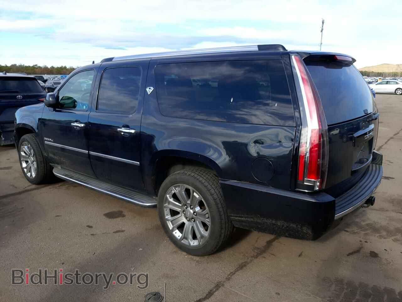 2011 GMC YUKON - VIN: 1GKS2MEF1BR243729 - Фото 2