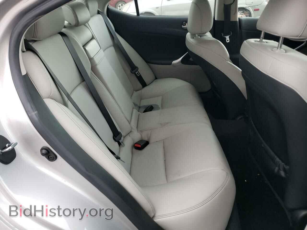 2010 LEXUS IS - VIN: JTHBF5C23A5111405 - Photo 6