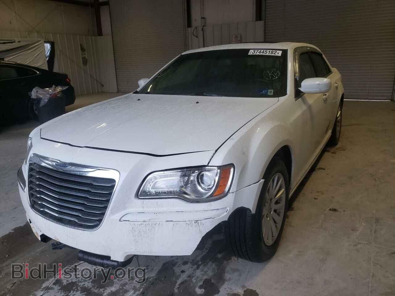 2014 CHRYSLER 300 - VIN: 2C3CCAAG3EH121621 - Фото 2
