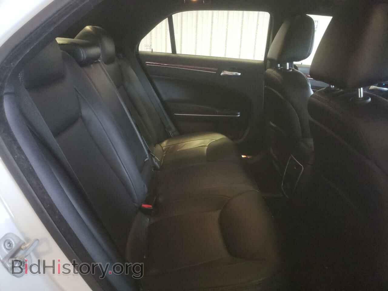 2014 CHRYSLER 300 - VIN: 2C3CCAAG3EH121621 - Фото 6