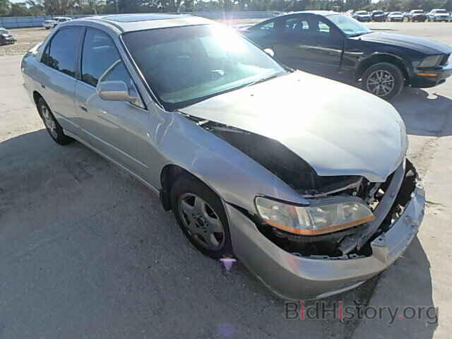 Photo 1HGCG1656XA045466 - HONDA ACCORD 1999