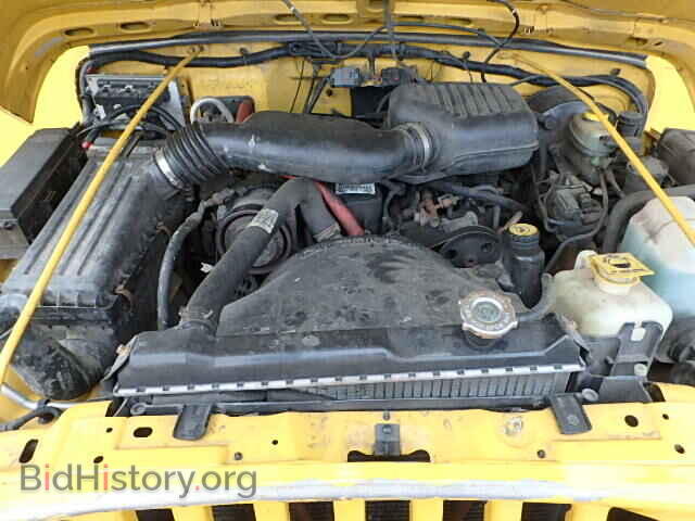 2000 JEEP WRANGLER - VIN: 1J4FA29P9YP728559 - Фото 7