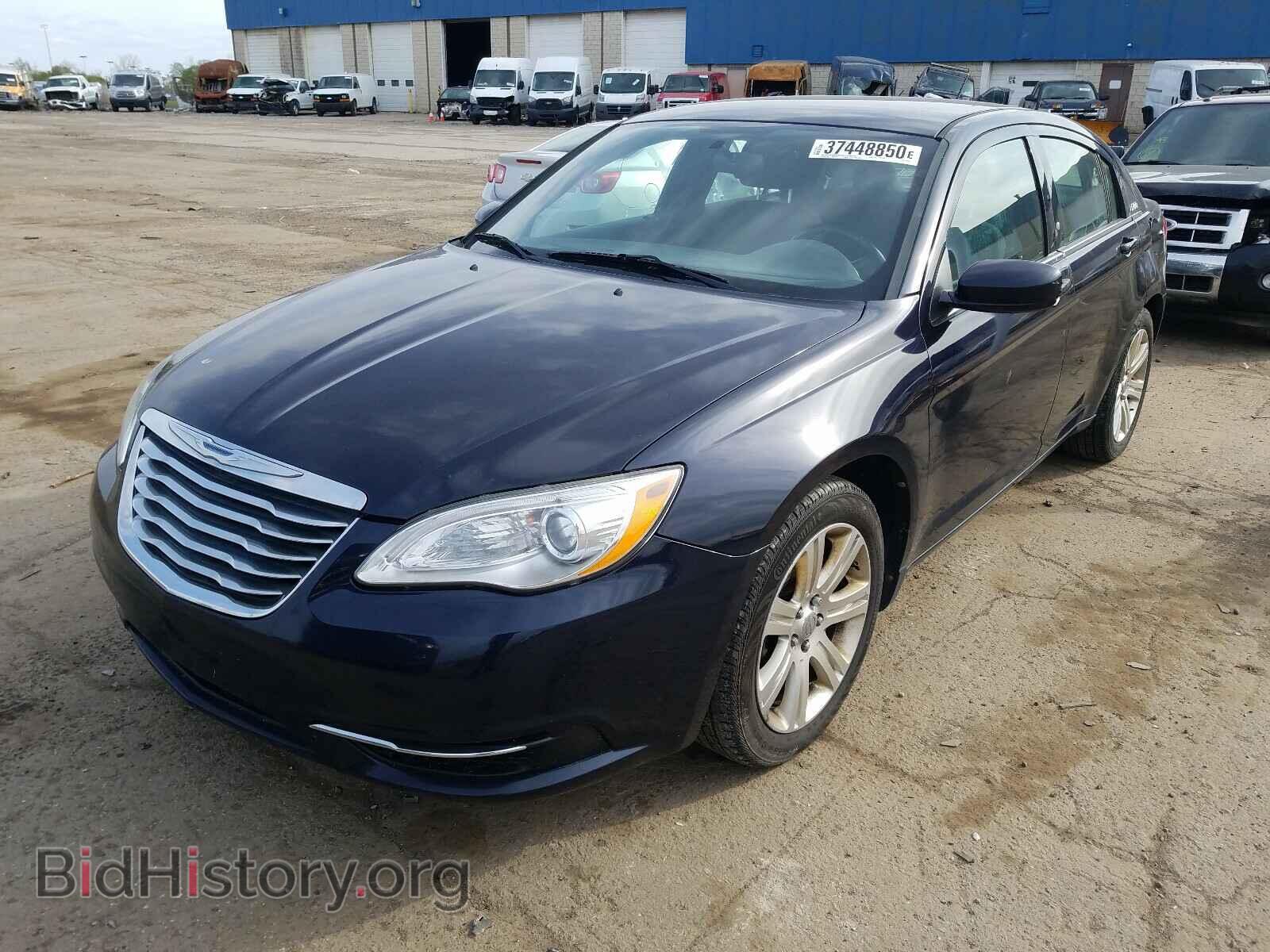 2012 CHRYSLER 200 - VIN: 1C3CCBBB1CN124563 - Фото 2