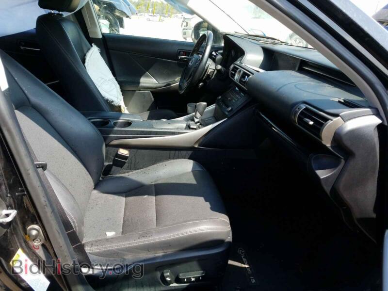 2015 Lexus IS (VIN JTHCF1D25F5028142) — photo 5 of 10