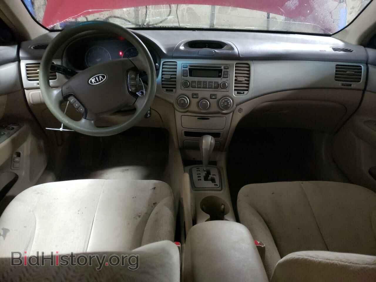 2007 KIA OPTIMA - VIN: KNAGE123575113059 - Фото 8