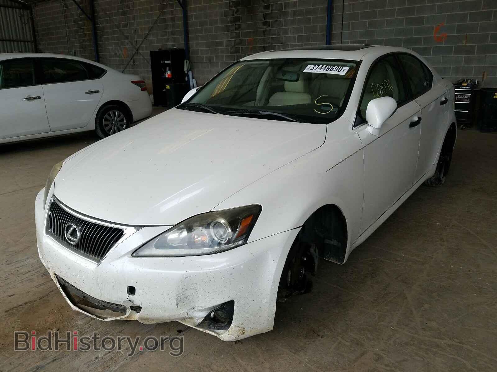 2011 LEXUS IS - VIN: JTHBF5C27B5147650 - Фото 2