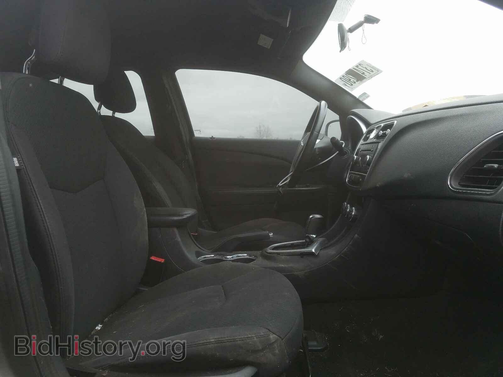 2012 CHRYSLER 200 - VIN: 1C3CCBBB0CN211340 - Фото 5