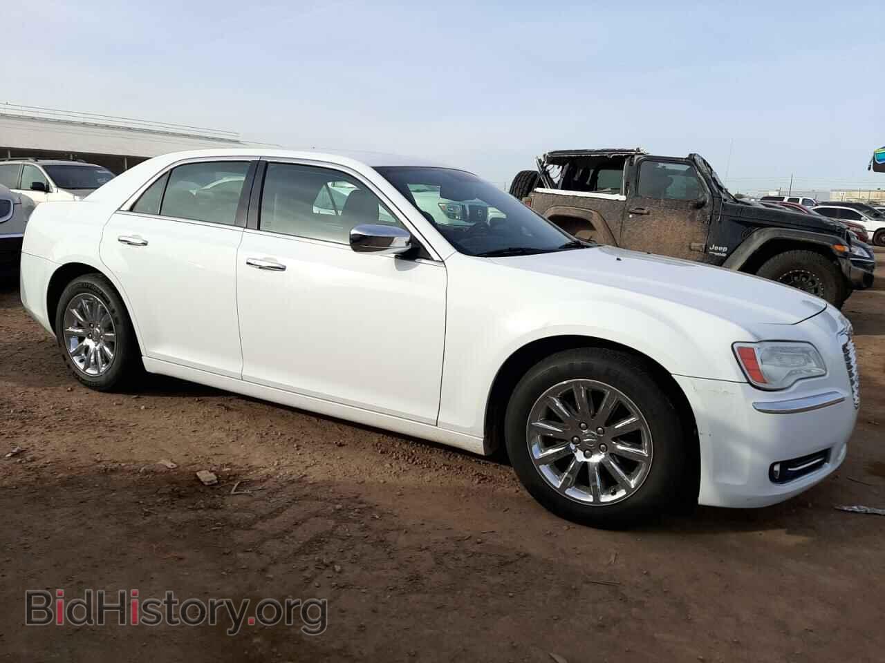2011 CHRYSLER 300 - VIN: 2C3CA5CG3BH584042 - Фото 4