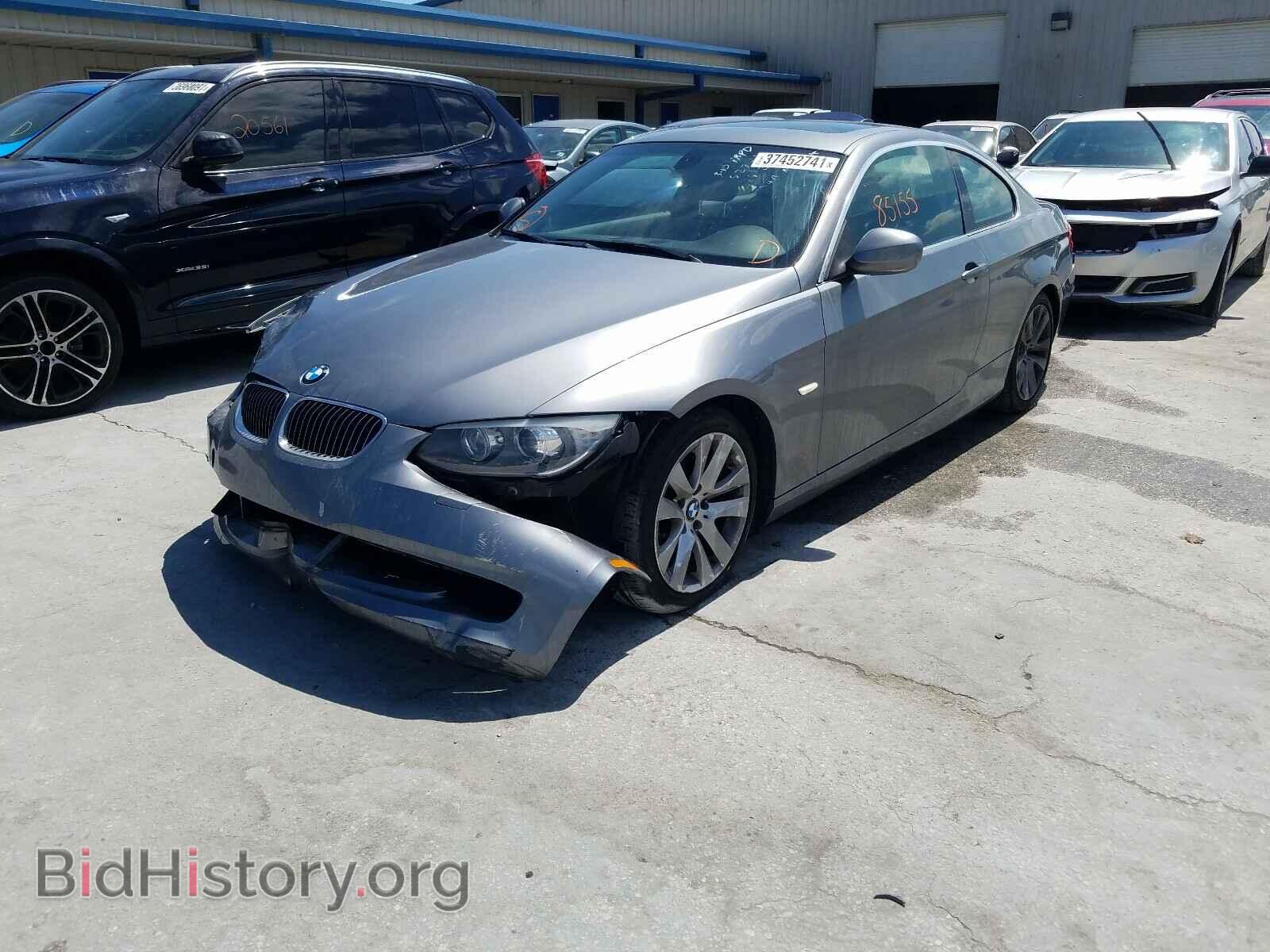 2013 BMW 3 SERIES - VIN: WBAKE3C53DE771027 - Фото 2