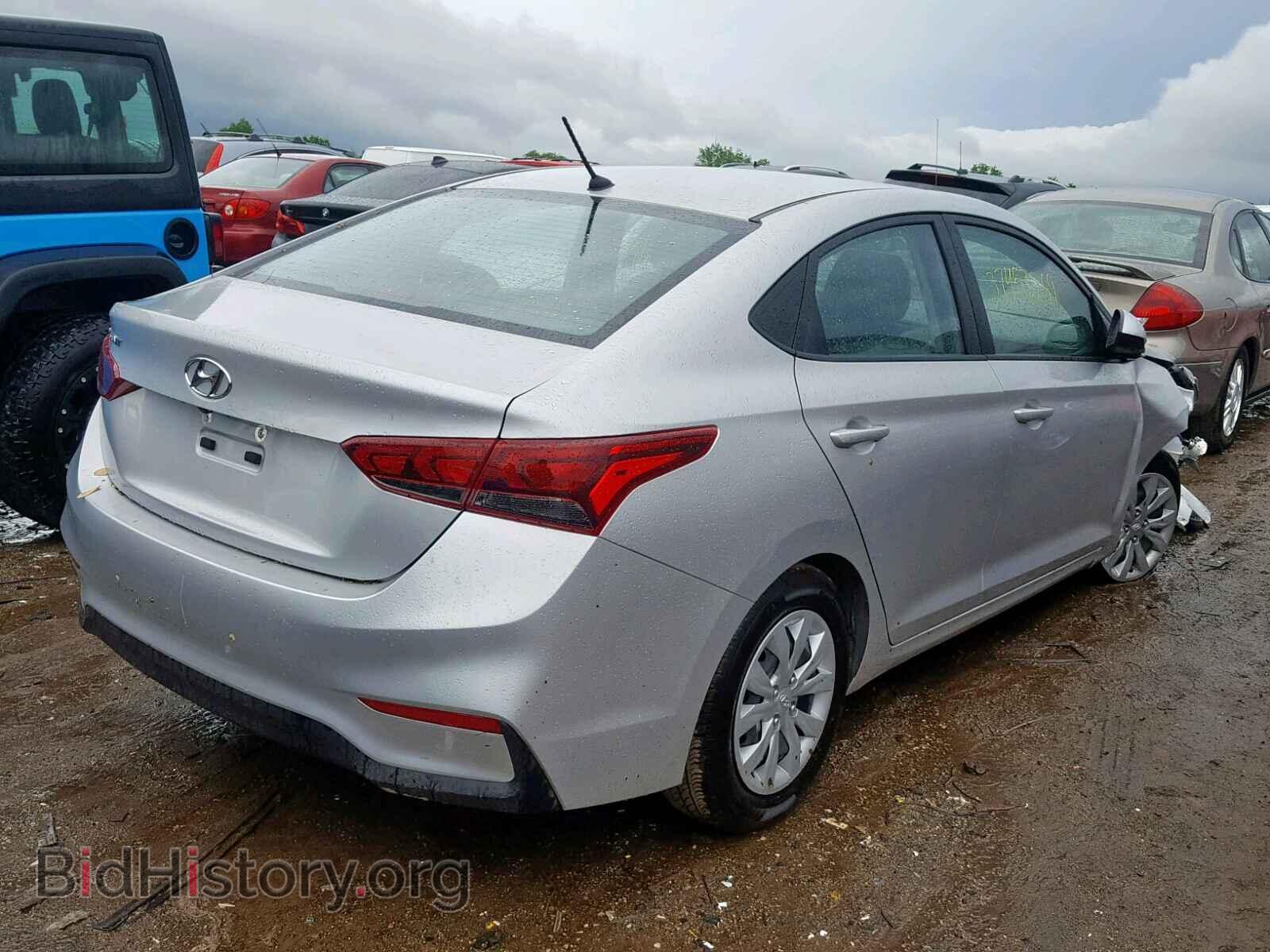 2019 HYUNDAI ACCENT - VIN: 3KPC24A34KE058050 - Фото 4