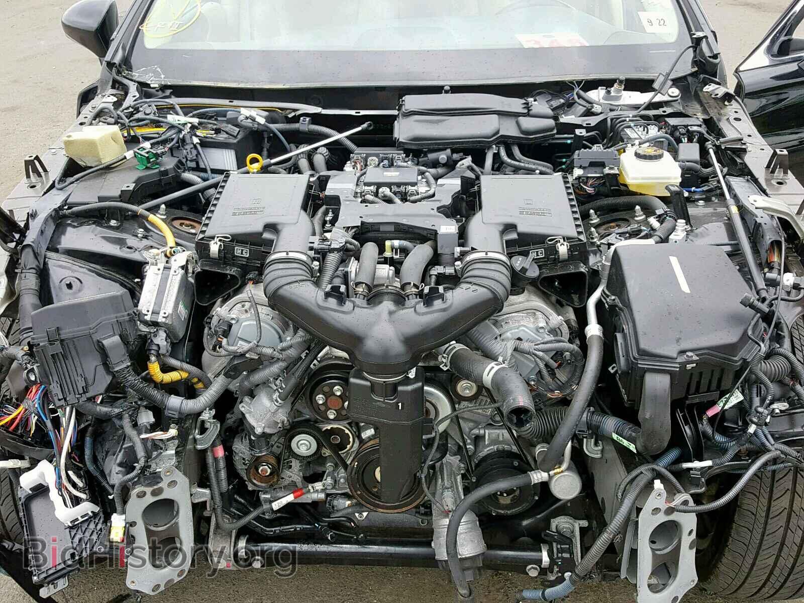 2017 LEXUS LS460 - VIN: JTHCL5EF3H5029018 - Photo 7