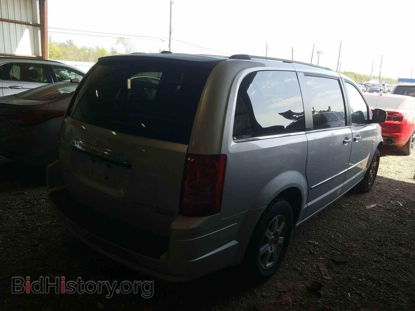 2010 CHRYSLER MINIVAN - VIN: 2A4RR5D17AR373339 - Фото 4