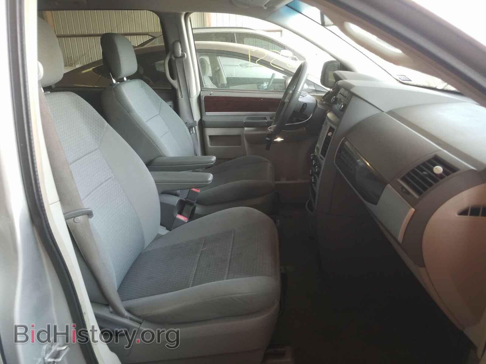 2010 CHRYSLER MINIVAN - VIN: 2A4RR5D17AR373339 - Фото 5