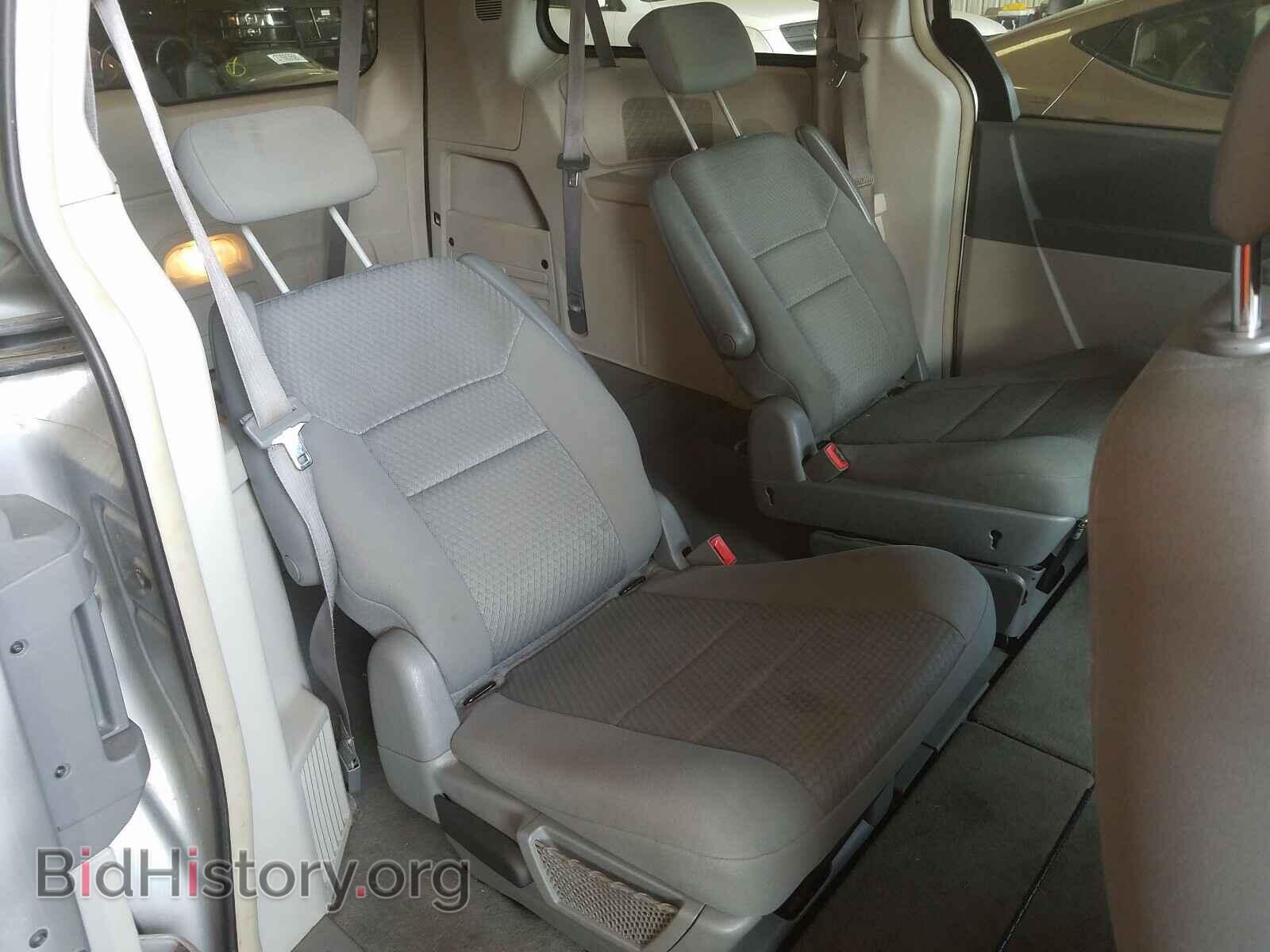 2010 CHRYSLER MINIVAN - VIN: 2A4RR5D17AR373339 - Фото 6