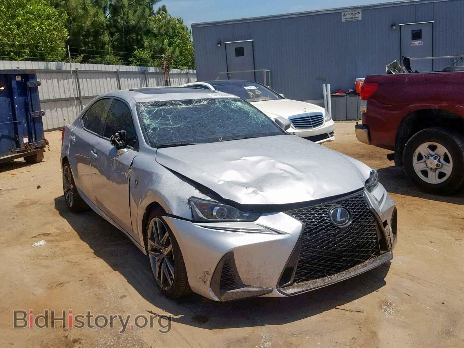 Photo JTHBA1D20J5074318 - LEXUS IS 2018