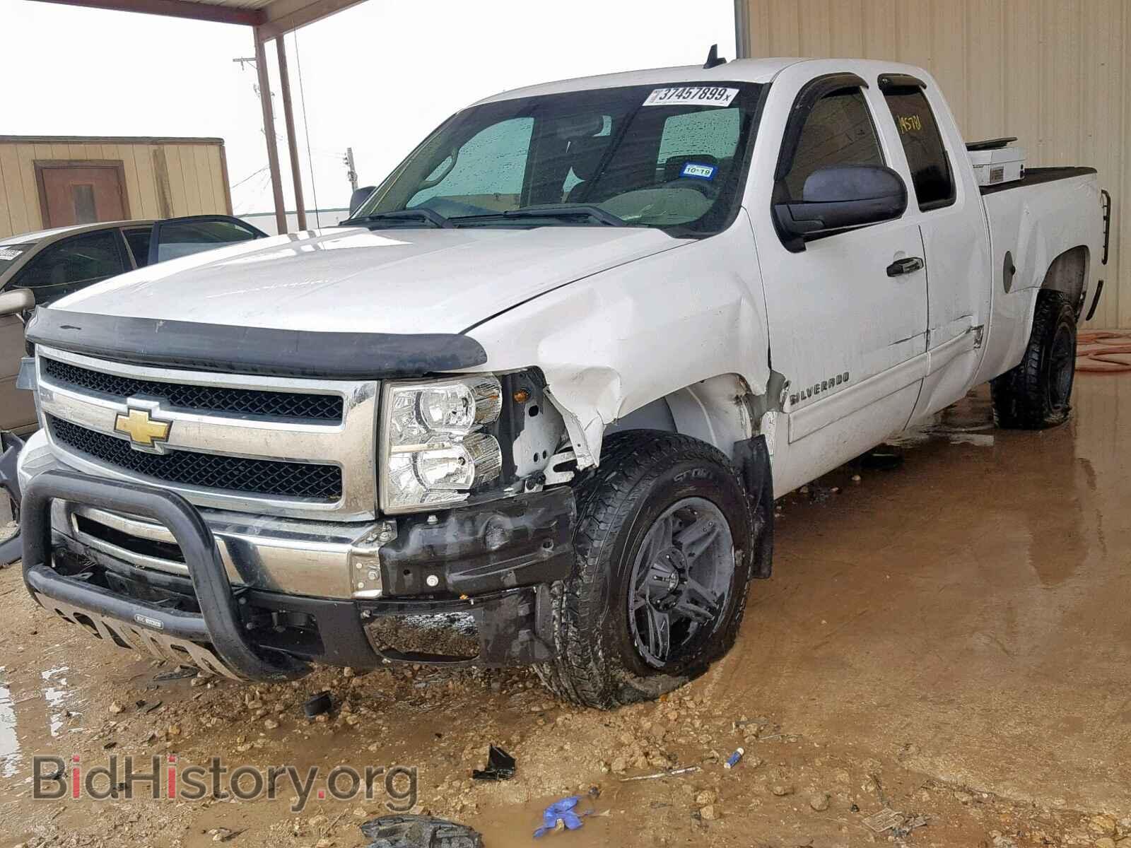 2011 CHEVROLET SILVERADO - VIN: 1GCRCREA8BZ451082 - Фото 2