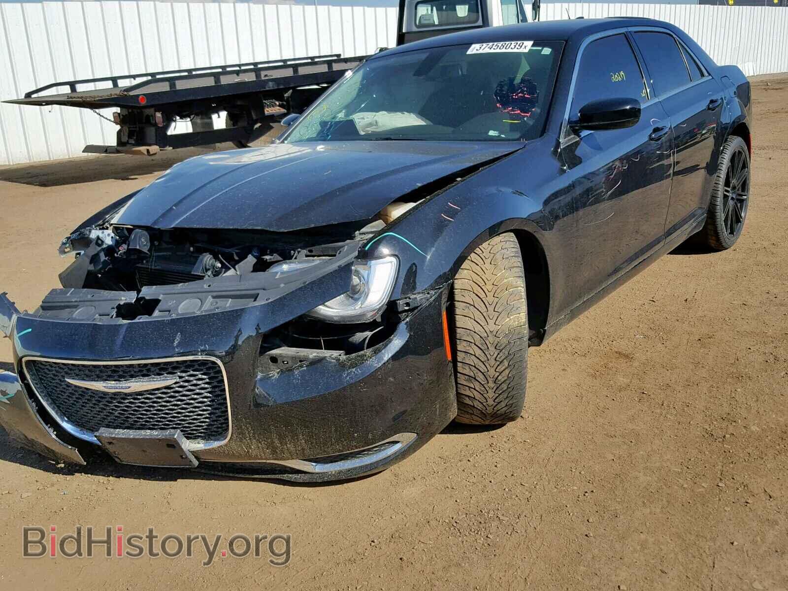 2017 CHRYSLER 300 - VIN: 2C3CCARG7HH526941 - Фото 2