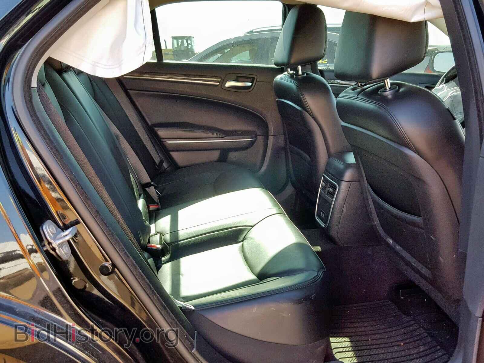2017 CHRYSLER 300 - VIN: 2C3CCARG7HH526941 - Фото 6