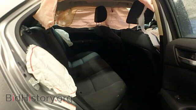 2011 SUZUKI KIZASHI - VIN: JS2RF9A67B6110093 - Photo 6
