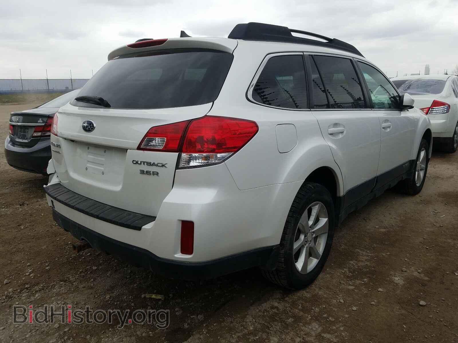 2013 SUBARU OUTBACK - VIN: 4S4BRJLC8D2204366 - Photo 4