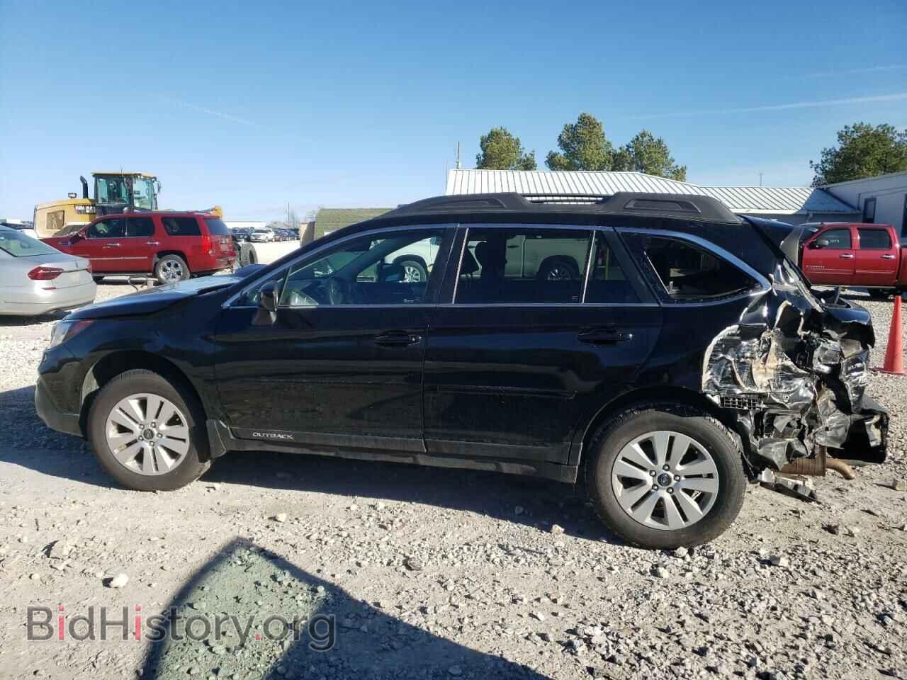 2018 SUBARU OUTBACK - VIN: 4S4BSACC7J3344452 - Фото 2