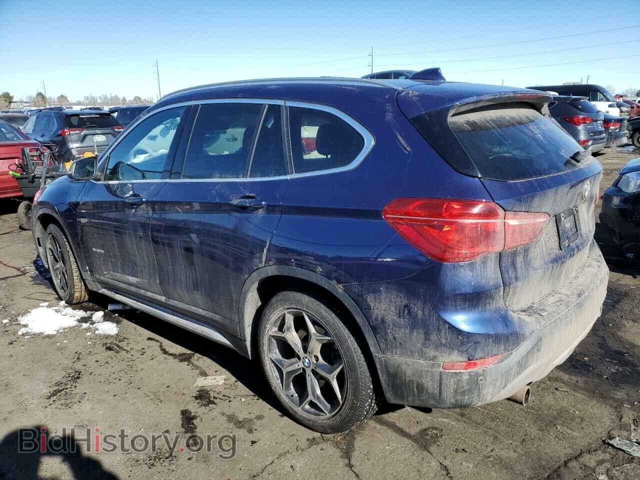 2016 BMW X1 - VIN: WBXHT3C33GP888510 - Фото 2