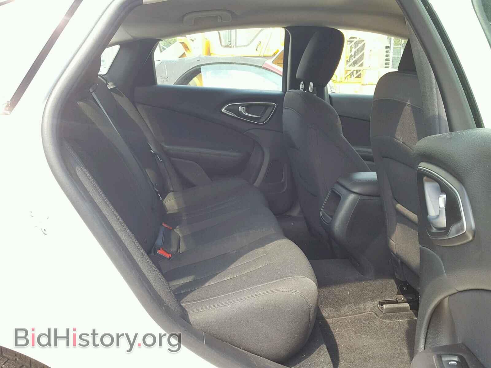 2017 CHRYSLER 200 - VIN: 1C3CCCFB8HN500649 - Фото 6