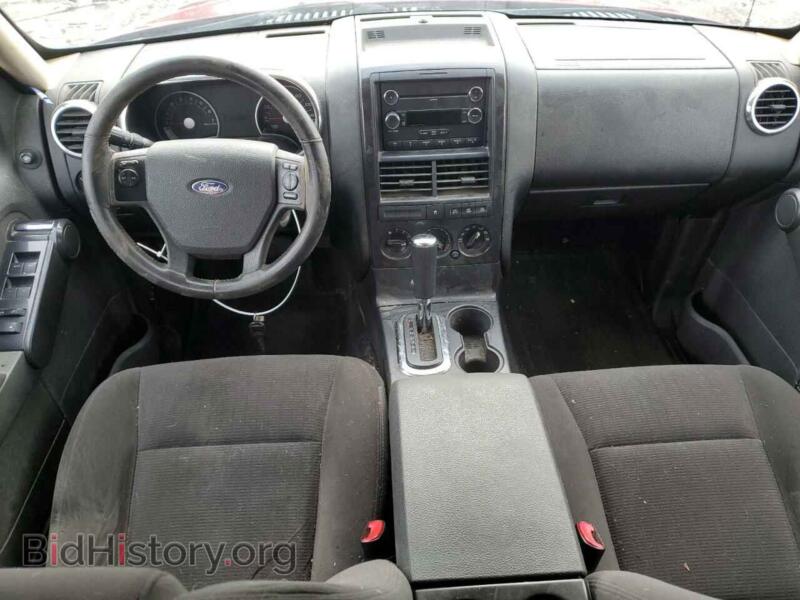 2010 Ford EXPLORER (VIN 1FMEU7DE0AUB07788) — photo 8 of 13