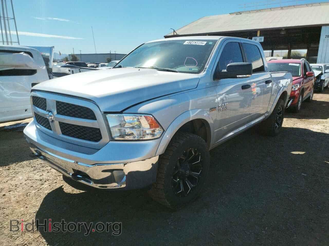 2016 RAM 1500 - VIN: 1C6RR7LT8GS268635 - Фото 2