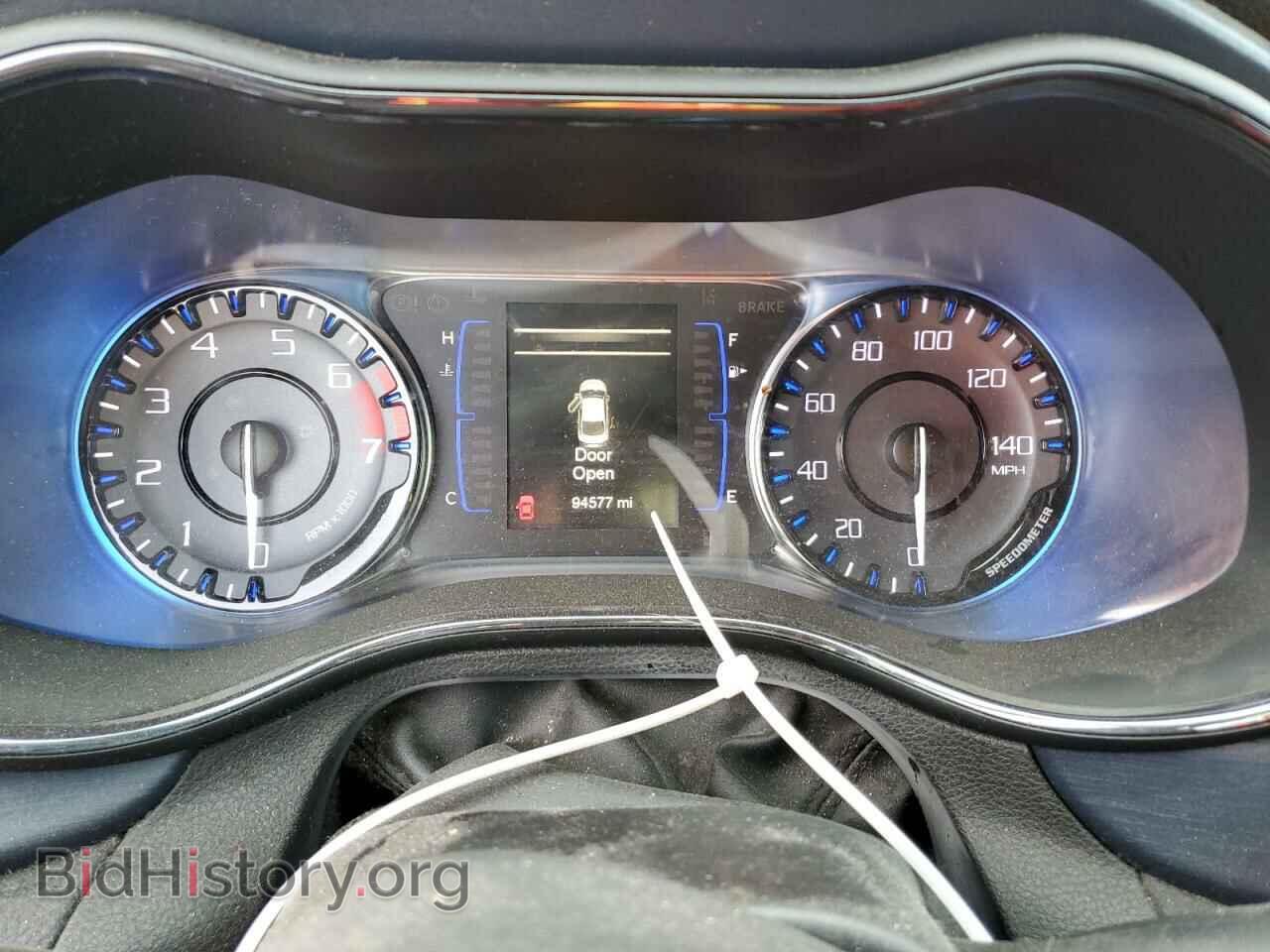 2016 CHRYSLER 200 - VIN: 1C3CCCBB1GN107418 - Фото 9
