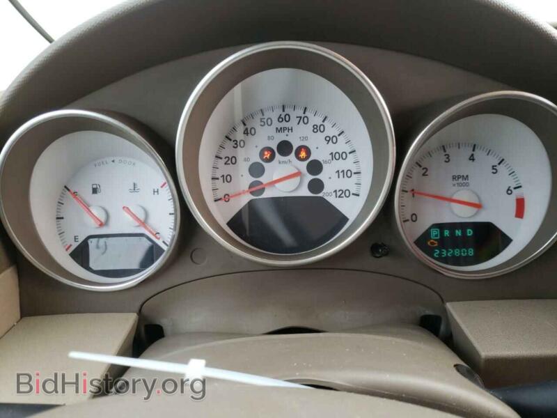 2007 Dodge CALIBER (VIN 1B3HB48B87D544874) — photo 9 of 13
