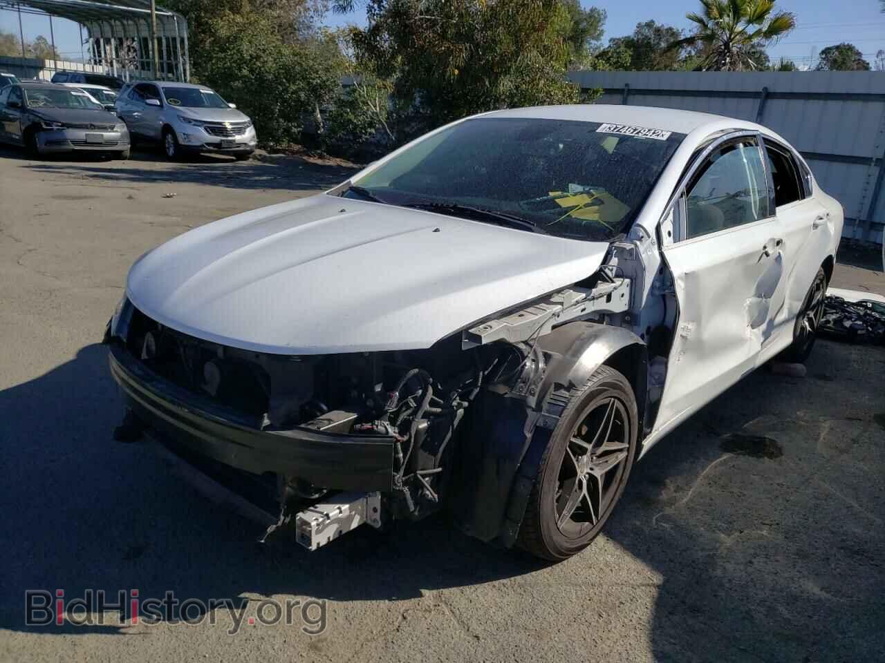 2015 CHRYSLER 200 - VIN: 1C3CCCAB2FN671398 - Фото 2
