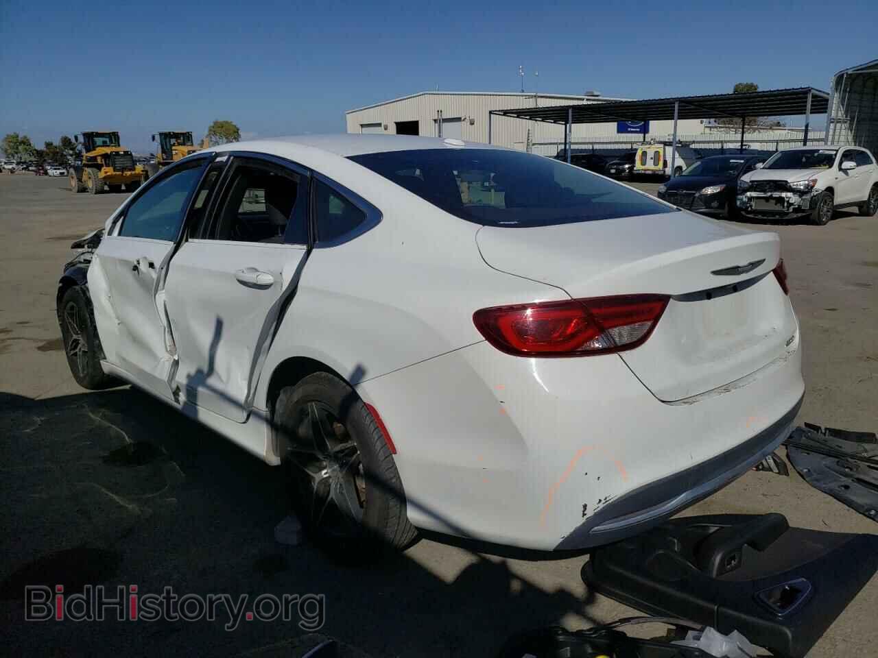 2015 CHRYSLER 200 - VIN: 1C3CCCAB2FN671398 - Фото 3
