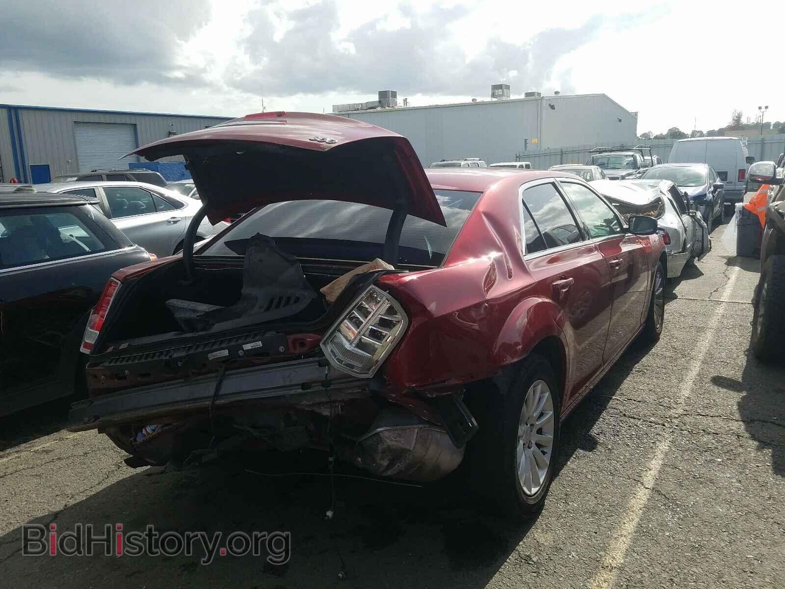 2014 CHRYSLER 300 - VIN: 2C3CCAAG0EH103559 - Фото 4