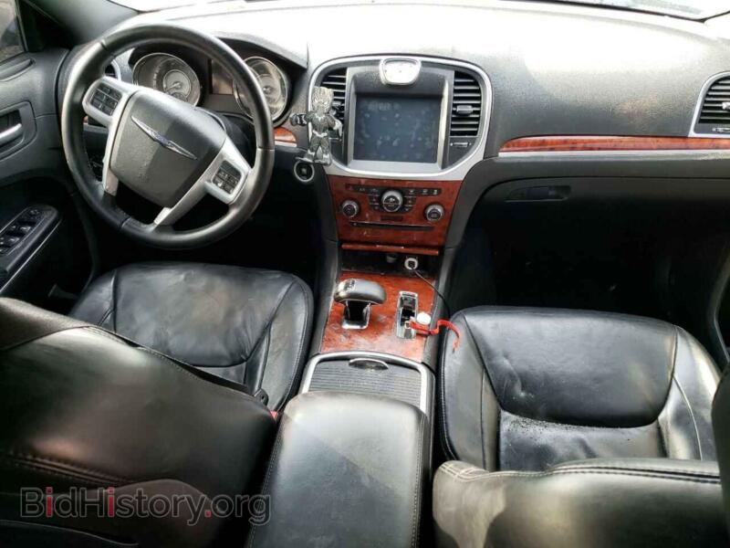 2014 Chrysler 300 (VIN 2C3CCARG0EH381494) — фото 8 из 12