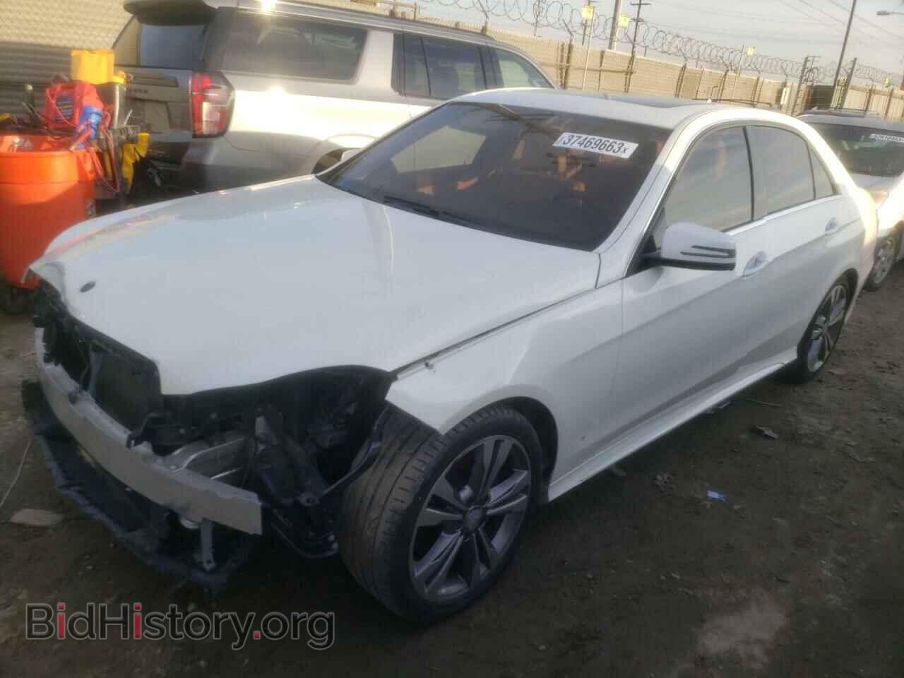 Photo WDDHF5KB1EB048850 - MERCEDES-BENZ E-CLASS 2014