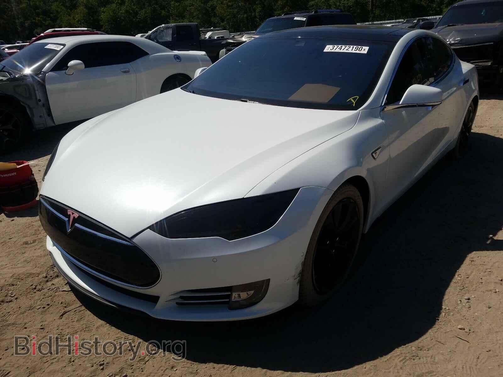 2015 TESLA MODEL S - VIN: 5YJSA1S2XFF084672 - Фото 2