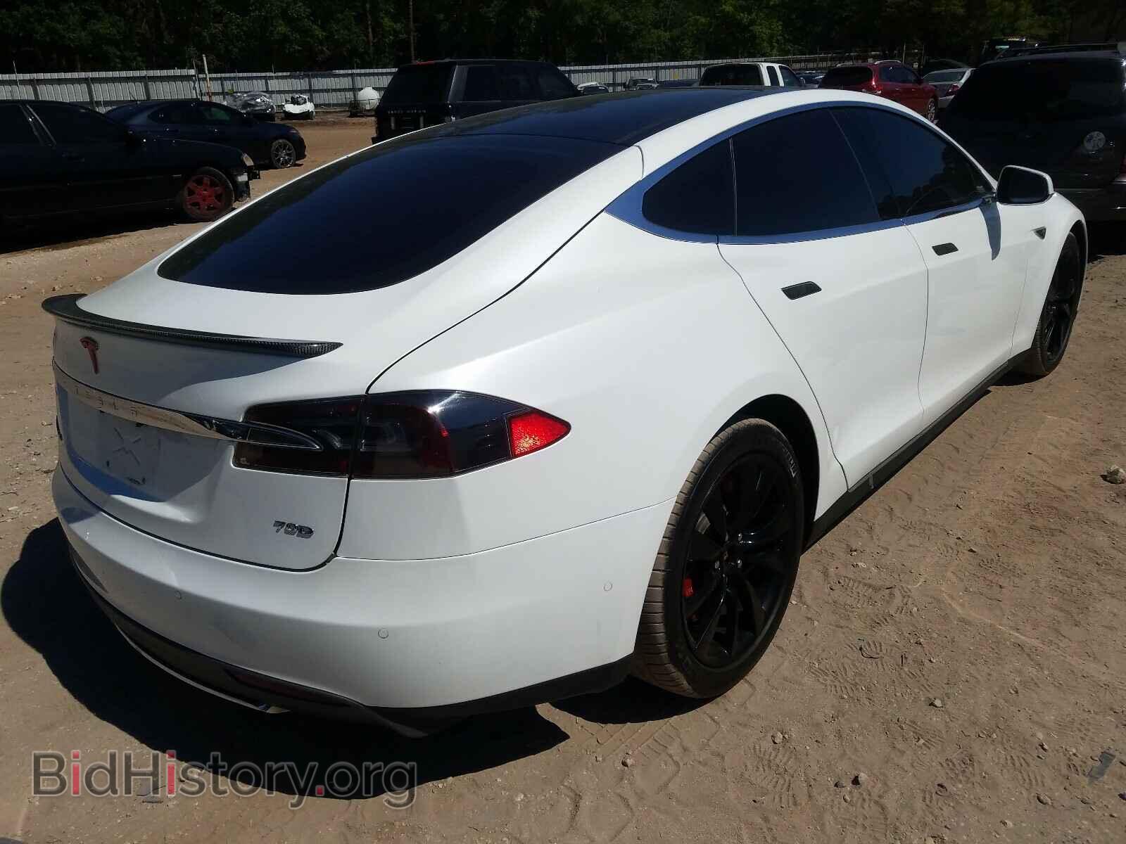 2015 TESLA MODEL S - VIN: 5YJSA1S2XFF084672 - Фото 4