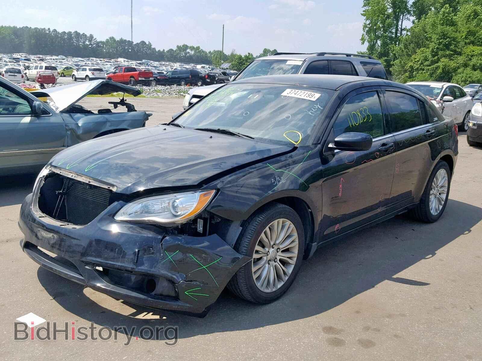2013 CHRYSLER 200 - VIN: 1C3CCBAB7DN685613 - Фото 2