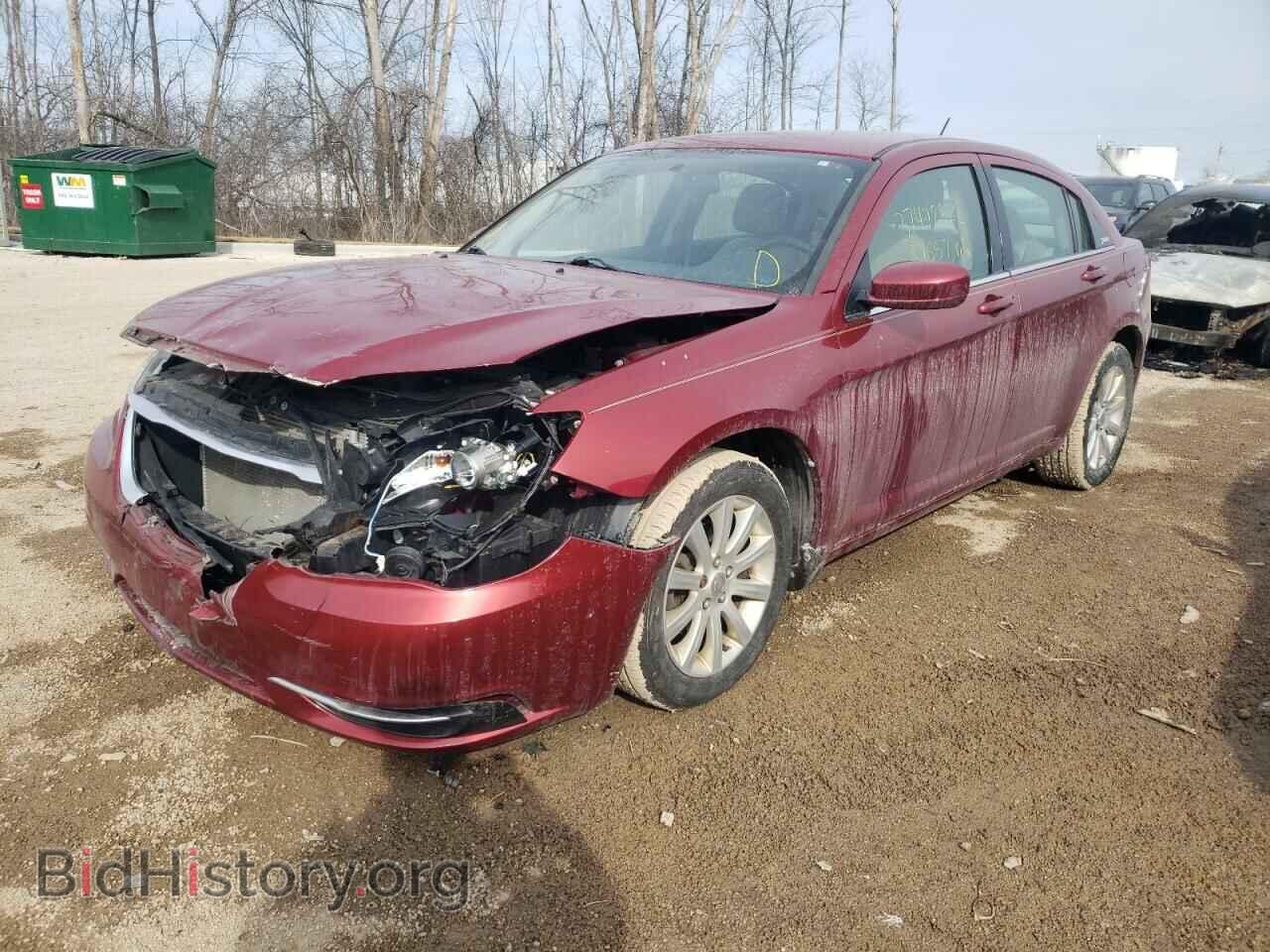 2013 CHRYSLER 200 - VIN: 1C3CCBBB7DN577104 - Фото 2