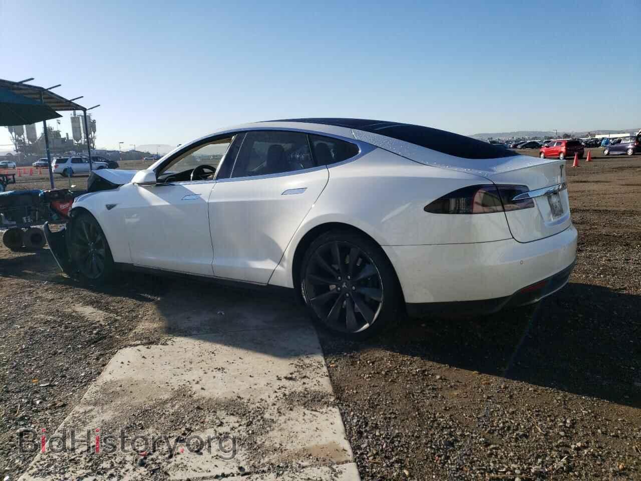 2014 TESLA MODEL S - VIN: 5YJSA1H13EFP35234 - Photo 2
