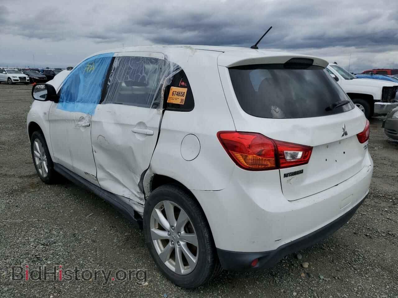 2015 MITSUBISHI OUTLANDER - VIN: 4A4AR3AU5FE048689 - Фото 2