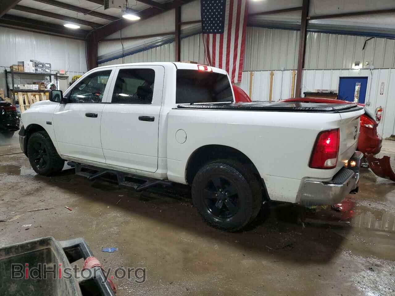 2018 RAM 1500 - VIN: 3C6RR7KT9JG171945 - Фото 2